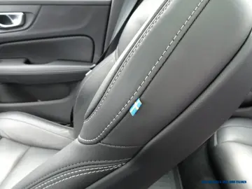 V60 T8 AWD Recharge Geartronic R-Design