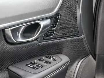 V90 T8 Twin Engine AWD R-Design SHZ H/K HGSD LED