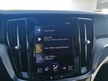 V60 T8 AWD Recharge Plus Dark 360° AHK H&K LHZ