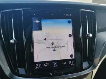 V60 T8 AWD Recharge Plus Dark 360° AHK H&K LHZ