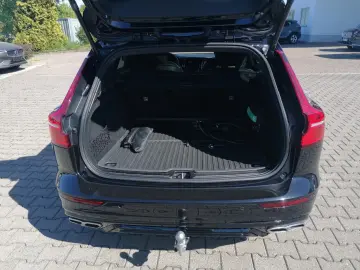 V60 T8 AWD Recharge Plus Dark 360° AHK H&K LHZ