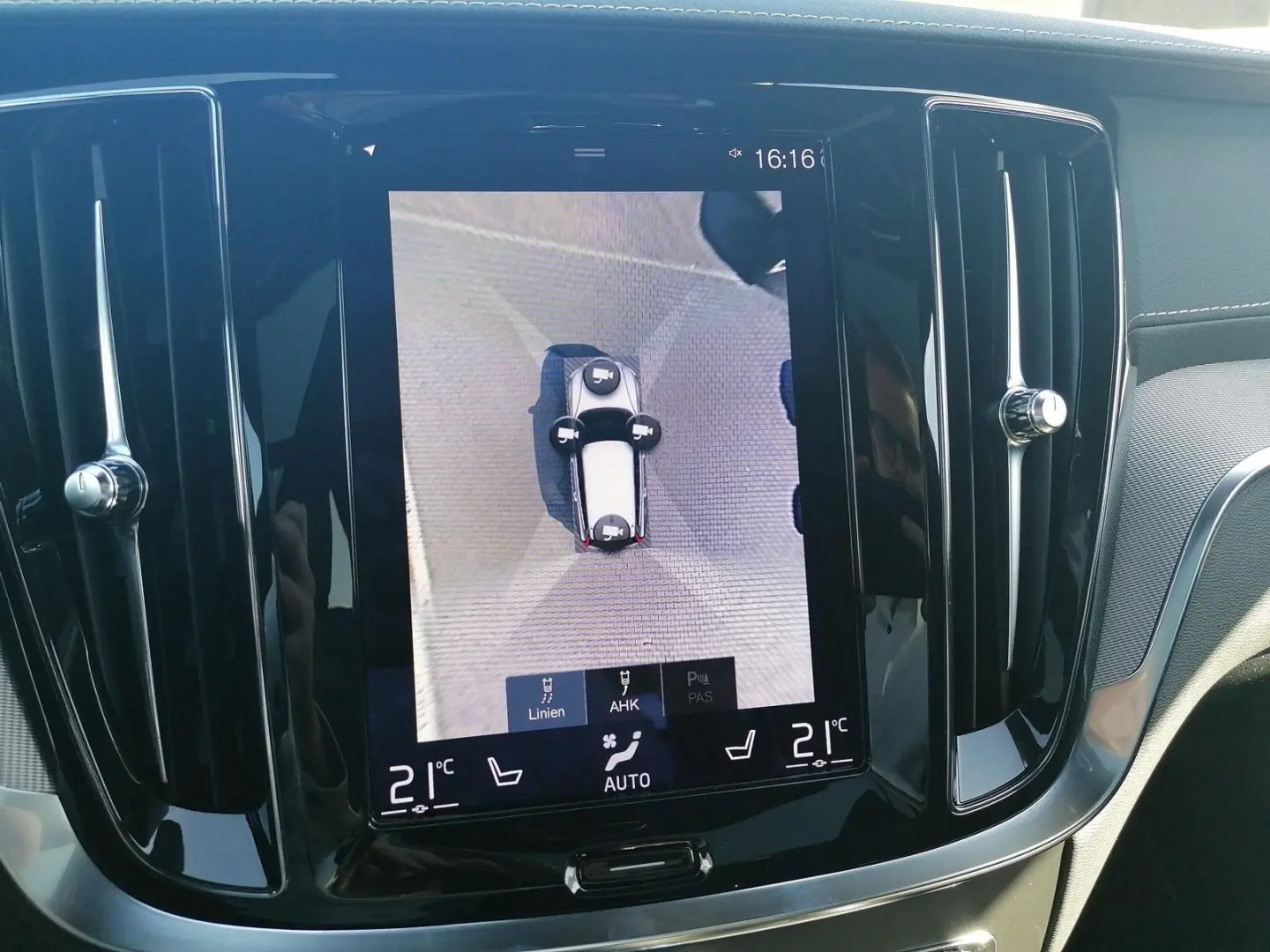 V60 T8 AWD Recharge Plus Dark 360° AHK H&K LHZ