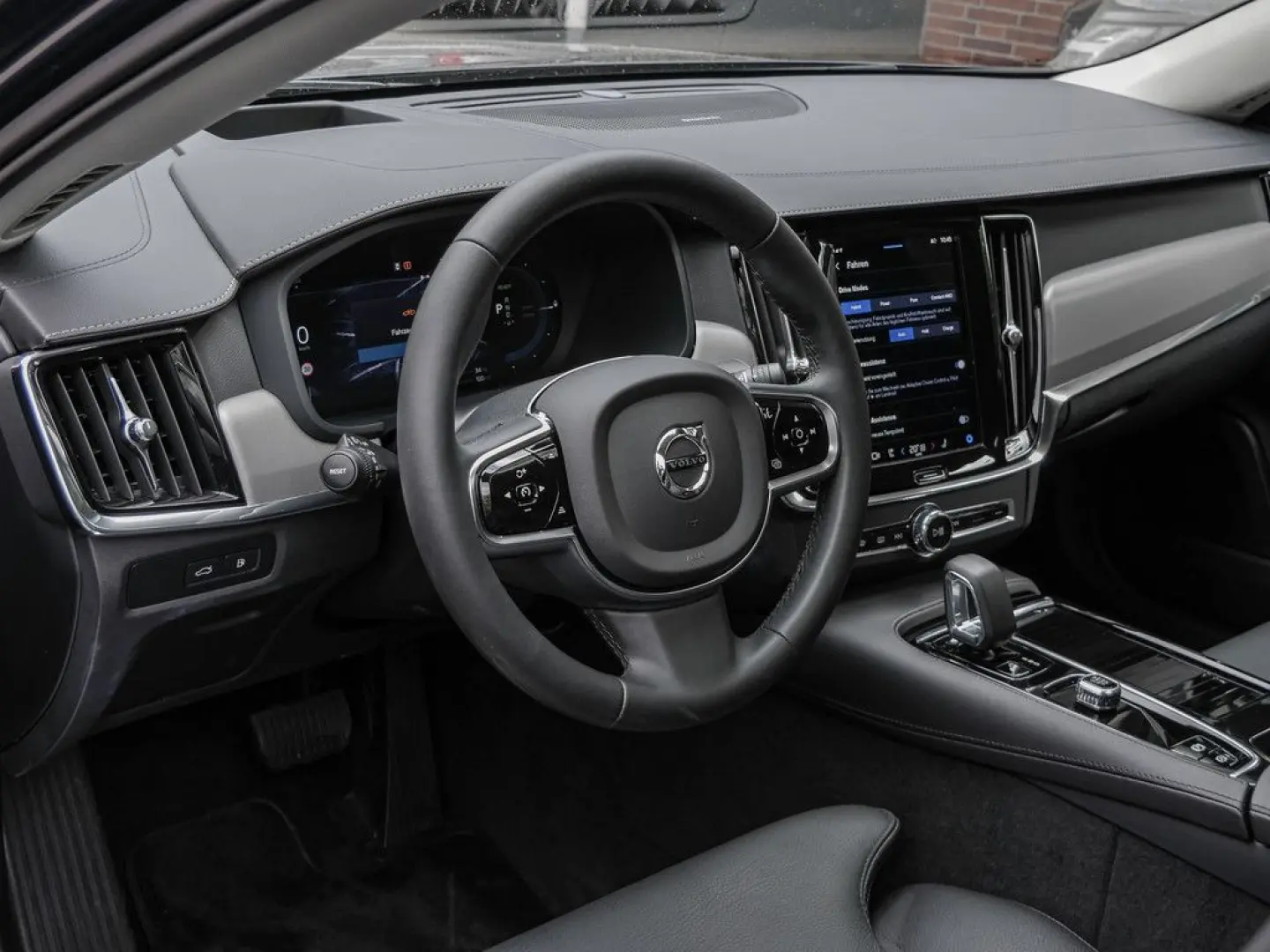 S90 T8 Ultimate Dark Recharge Plug-In Hybrid AWD
