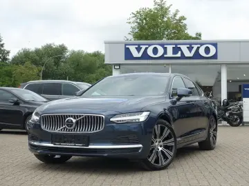 S90 Recharge Ultimate Brigh T8 AWD B&W PANO LUFT