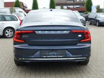 S90 Recharge Ultimate Brigh T8 AWD B&W/PANO/LUFT