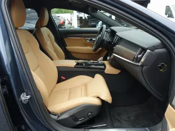 S90 Recharge Ultimate Brigh T8 AWD B&W/PANO/LUFT