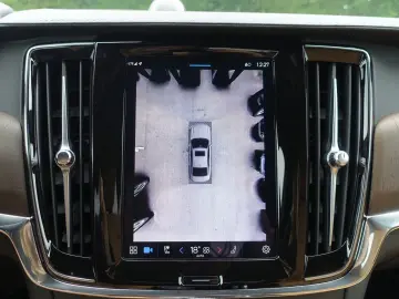 S90 Recharge Ultimate Brigh T8 AWD B&W/PANO/LUFT