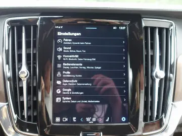 S90 Recharge Ultimate Brigh T8 AWD B&W/PANO/LUFT
