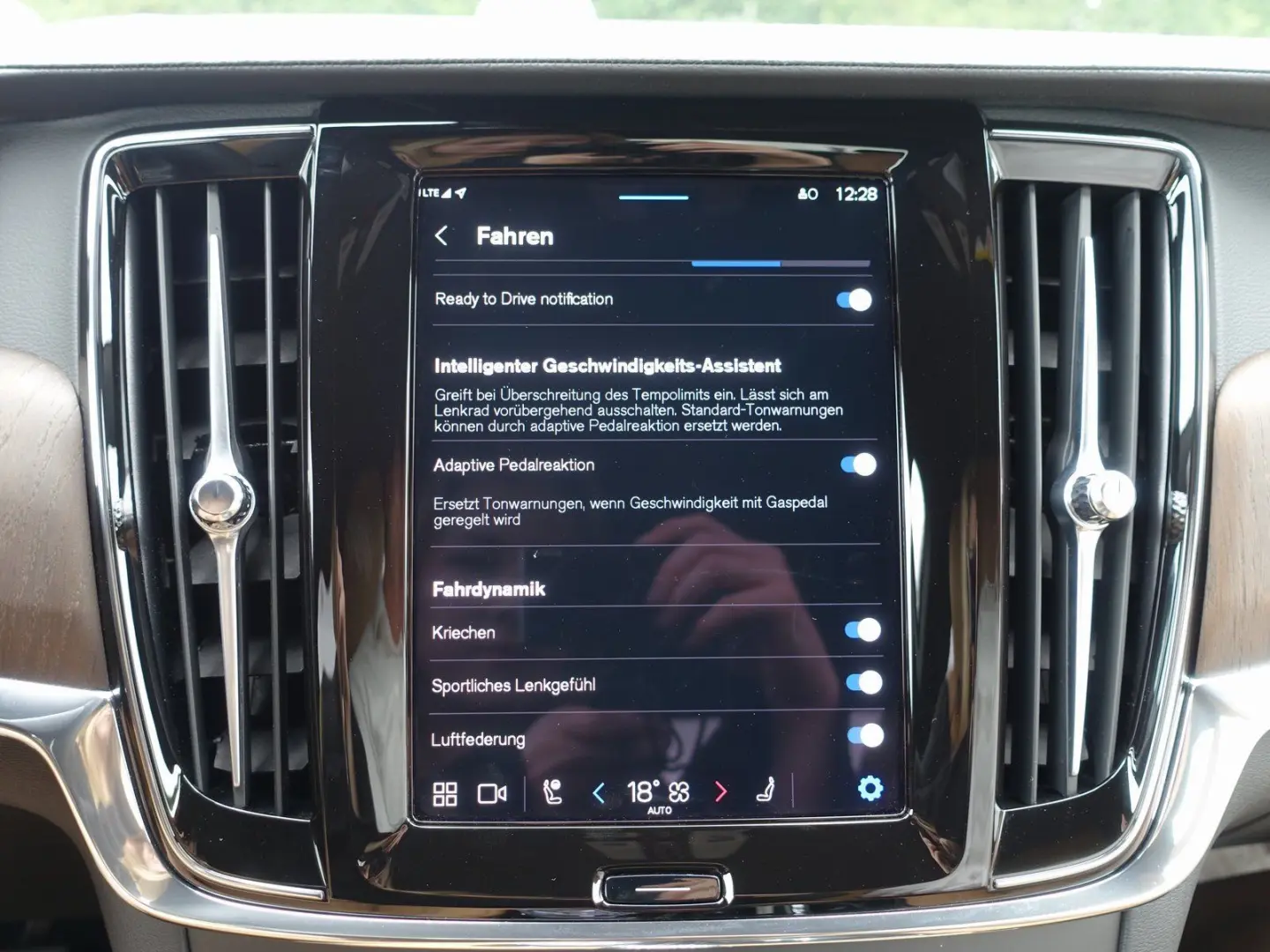 S90 Recharge Ultimate Brigh T8 AWD B&W/PANO/LUFT