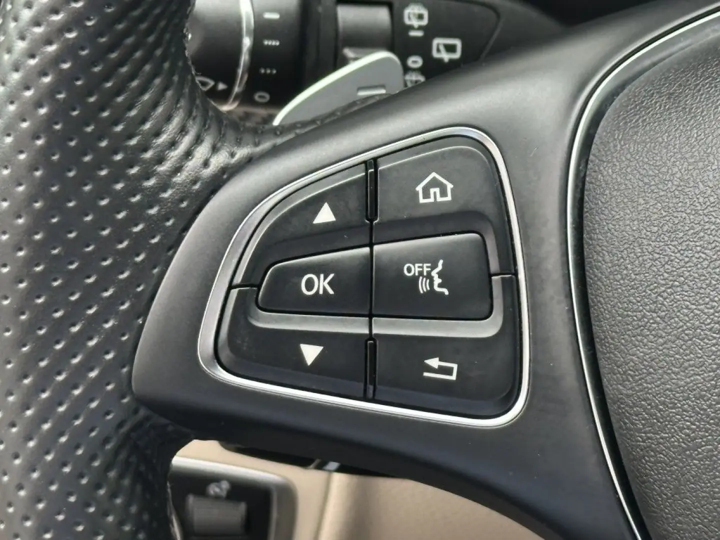 V 300 d LANG AVANTGARDE 4M AMG/CARBON/BURMESTER