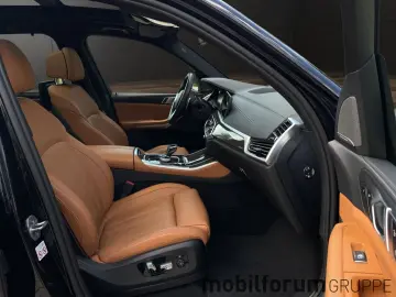 X5 xDrive45e M/Massage/TV/NightVision/360/DisplayKey/HK