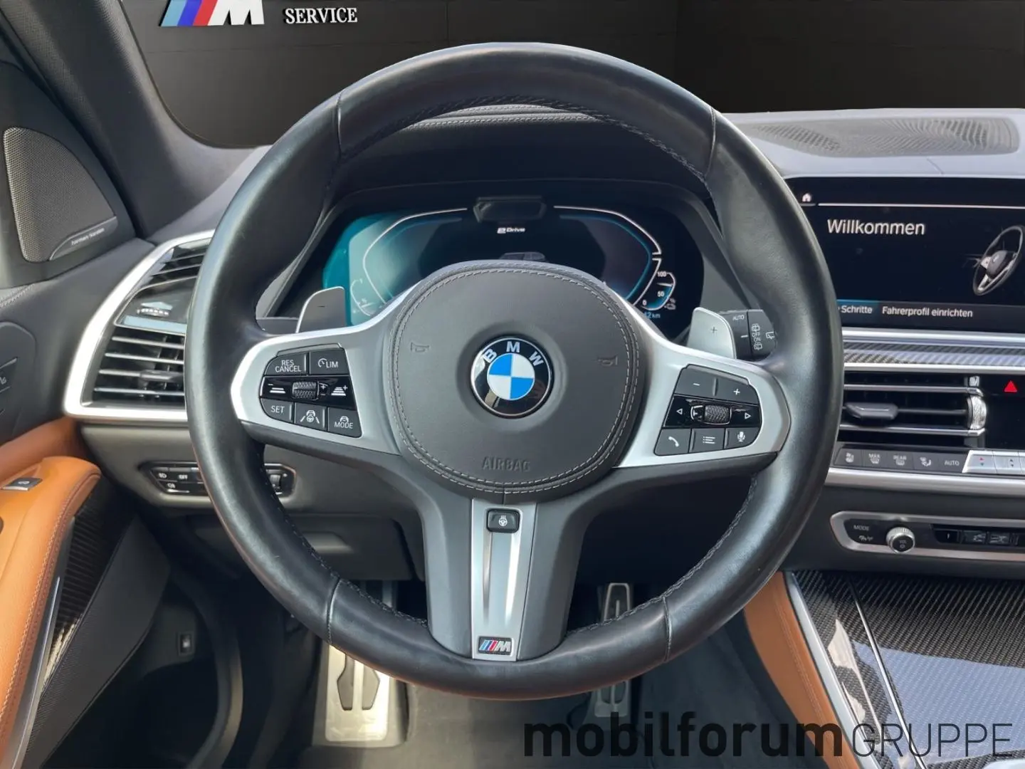 X5 xDrive45e M/Massage/TV/NightVision/360/DisplayKey/HK