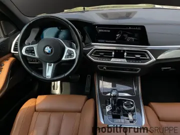 X5 xDrive45e M Massage TV NightVision 360 DisplayKey HK