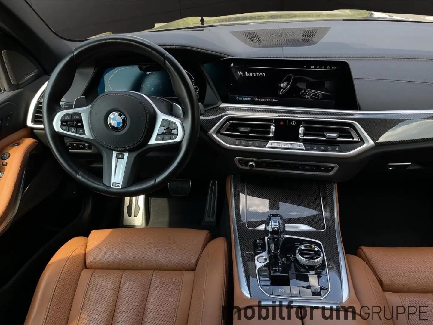 X5 xDrive45e M/Massage/TV/NightVision/360/DisplayKey/HK