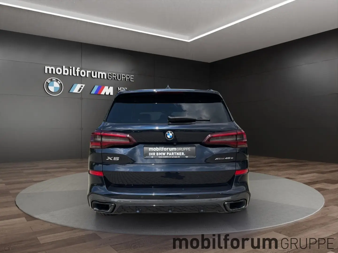 X5 xDrive45e M/Massage/TV/NightVision/360/DisplayKey/HK