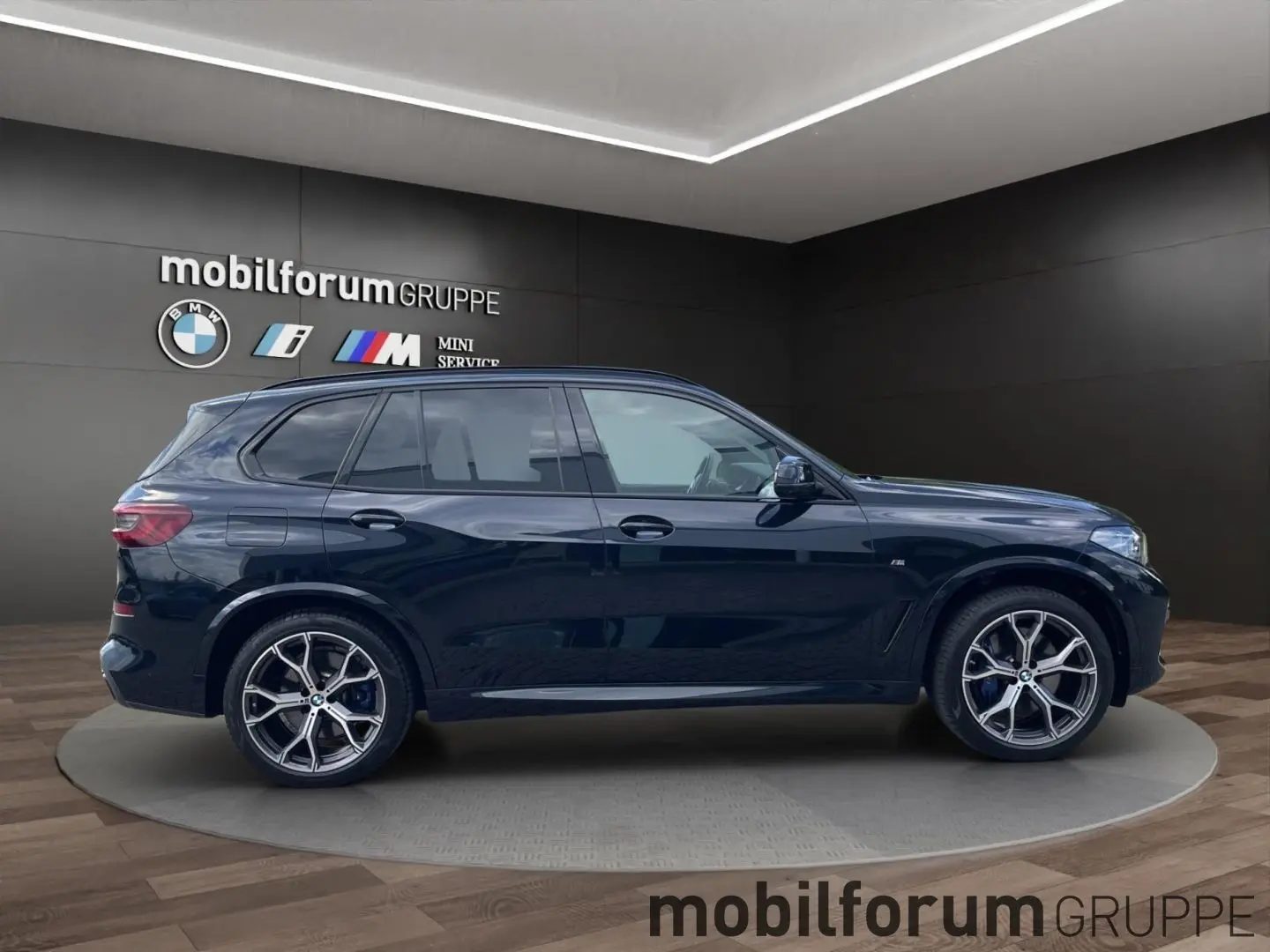 X5 xDrive45e M/Massage/TV/NightVision/360/DisplayKey/HK