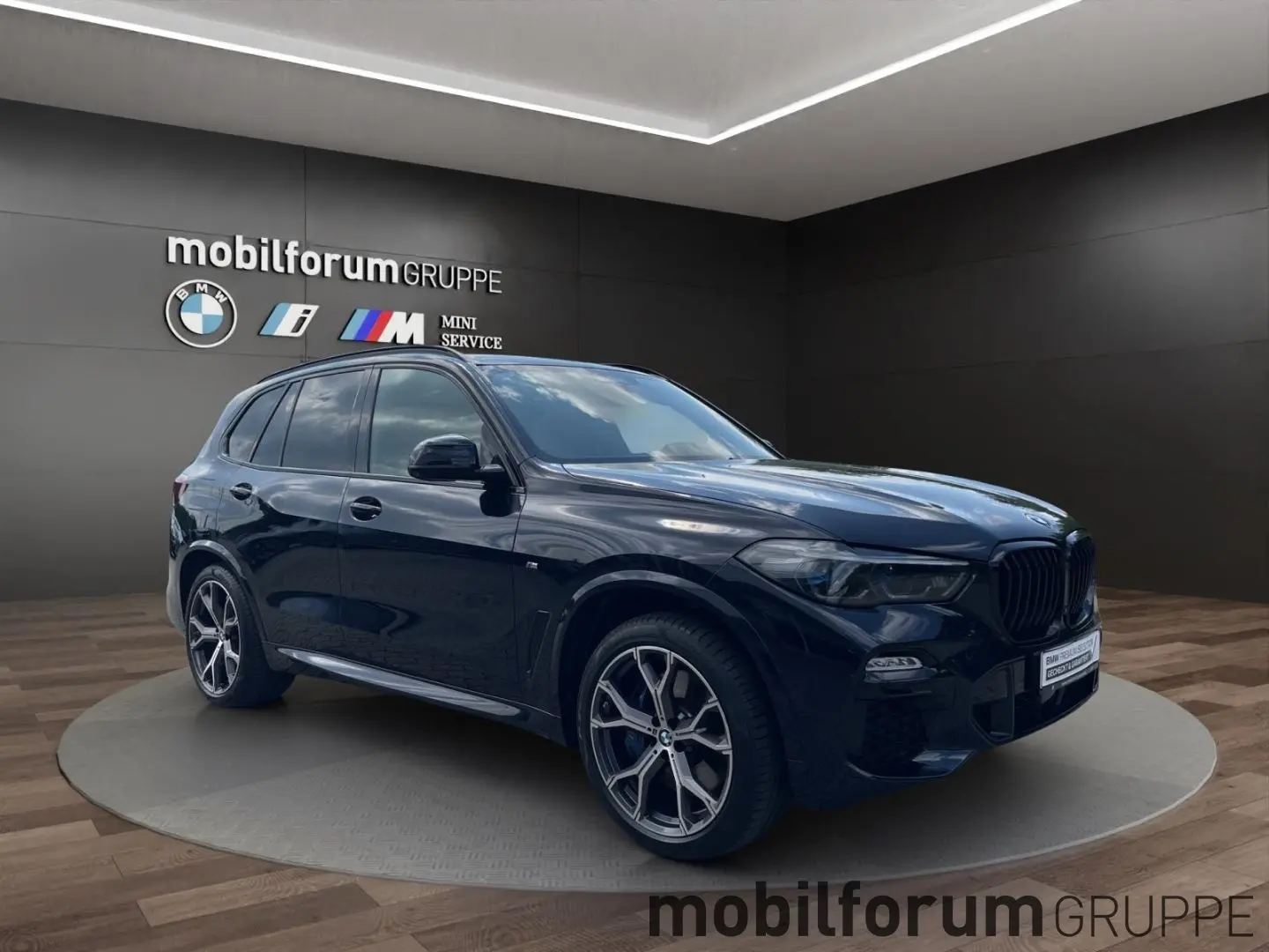 X5 xDrive45e M/Massage/TV/NightVision/360/DisplayKey/HK