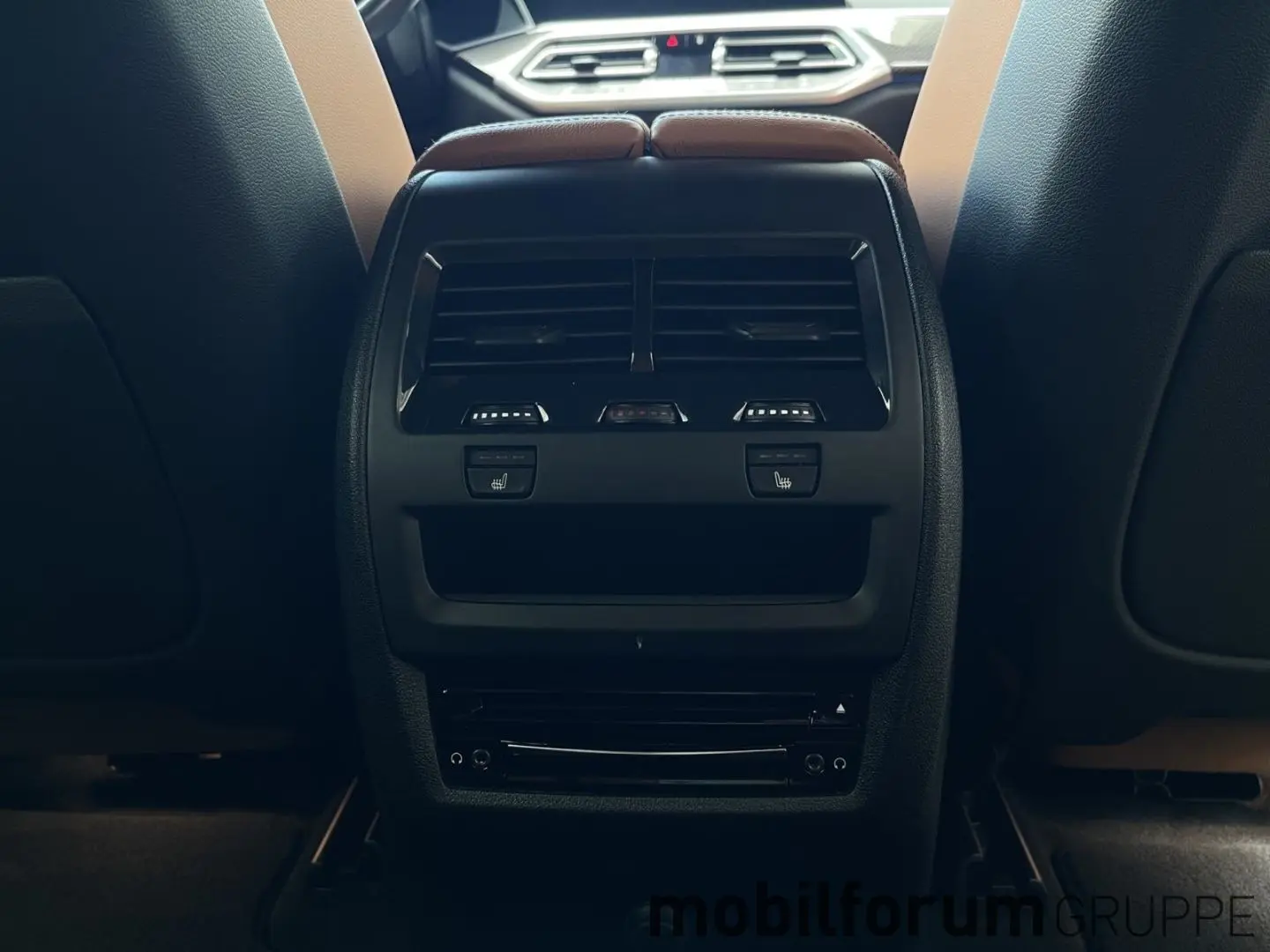 X5 xDrive45e M/Massage/TV/NightVision/360/DisplayKey/HK