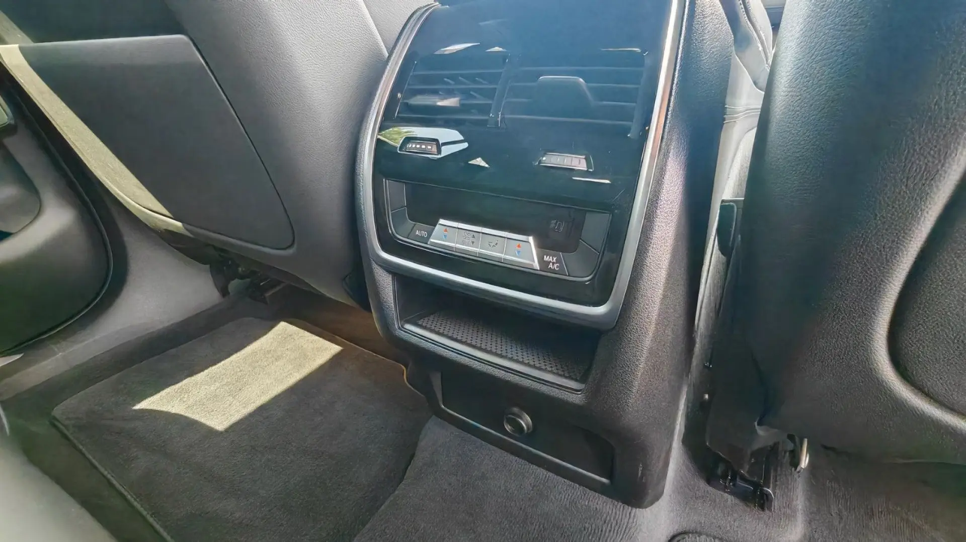 X6 xDrive 30 d M Sport Carbon Alkantara