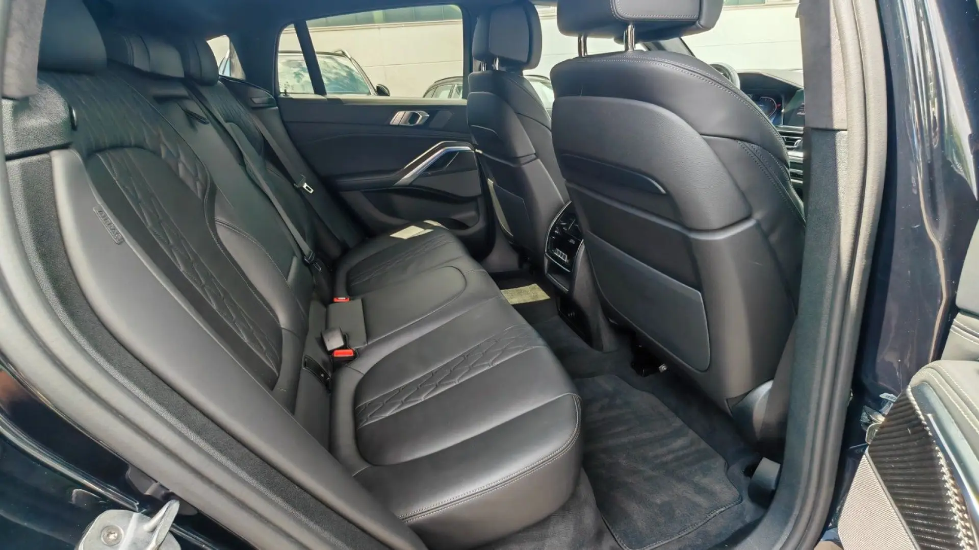 X6 xDrive 30 d M Sport Carbon Alkantara