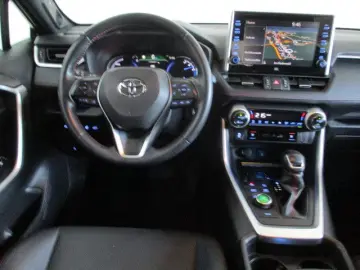 RAV4 Plug-in Hybrid 4x4, Style-Paket