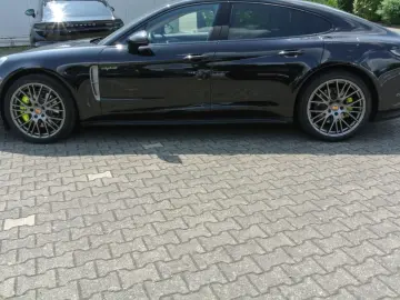 Panamera 4 E-Hybrid Platinum Edi,21