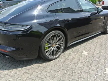 Panamera 4 E-Hybrid Platinum Edi,21