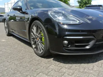 Panamera 4 E-Hybrid Platinum Edi,21