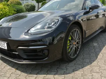 Panamera 4 E-Hybrid Platinum Edi,21