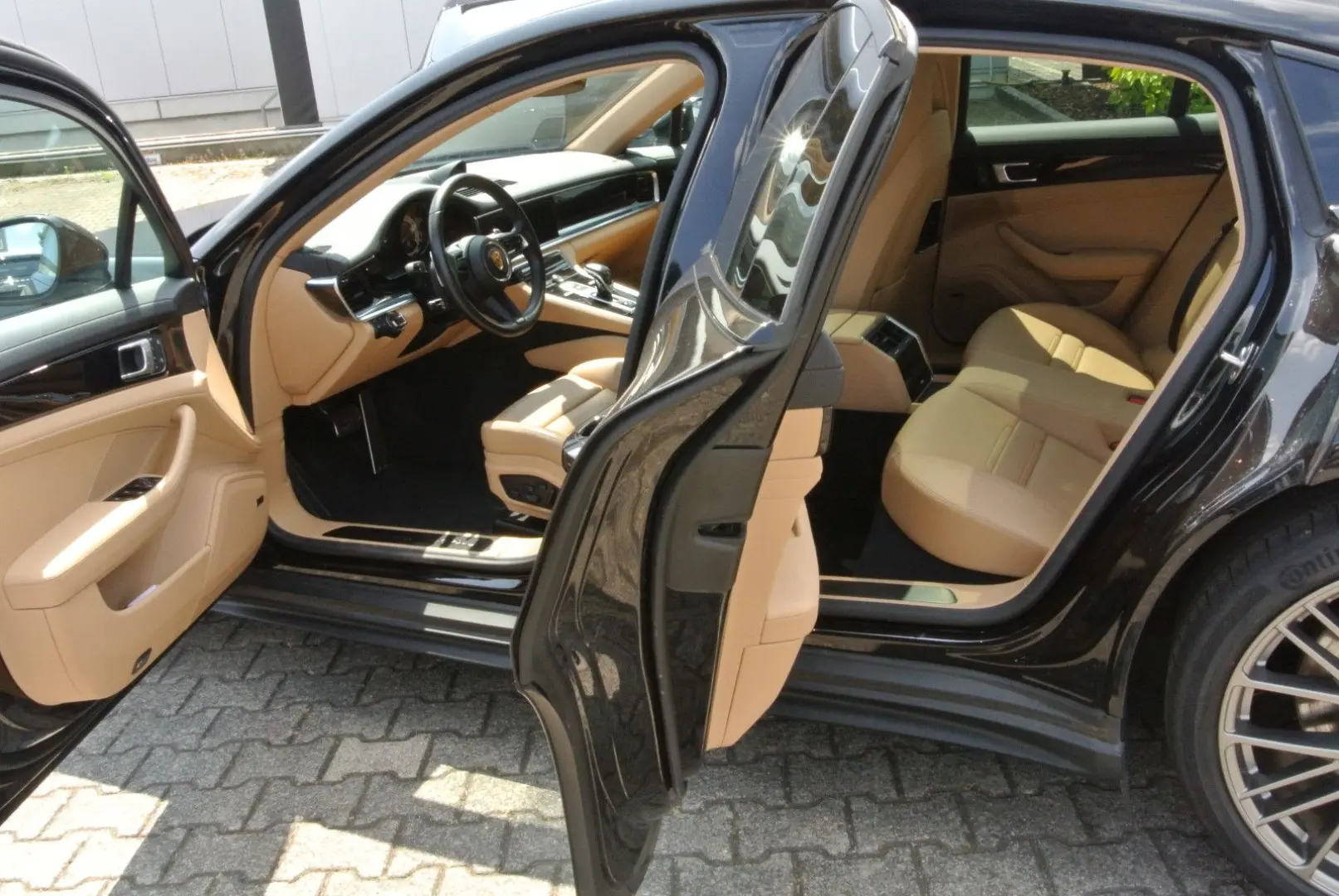 Panamera 4 E-Hybrid Platinum Edi,21