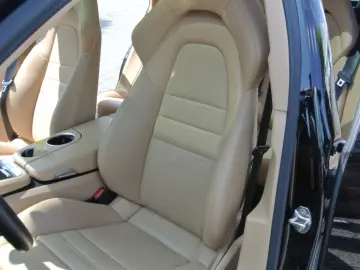 Panamera 4 E-Hybrid Platinum Edi,21