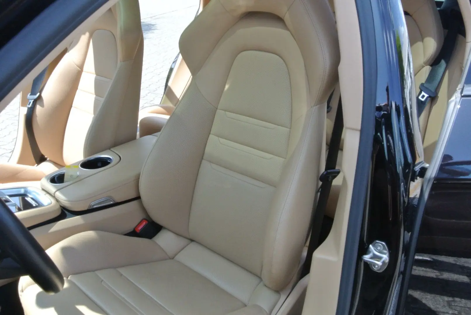 Panamera 4 E-Hybrid Platinum Edi,21