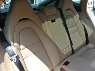 Panamera 4 E-Hybrid Platinum Edi,21
