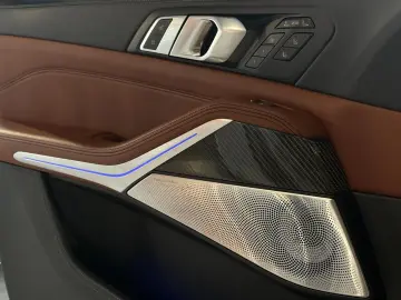 XB7 *Bowers & Wilkins*Massage*ACC