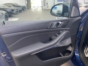 X5 xDrive45e M/HUD/Massage/Bowers/Laser