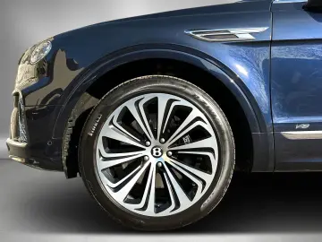 Bentayga V8 First Edition 1.Hand BentleyGarantie