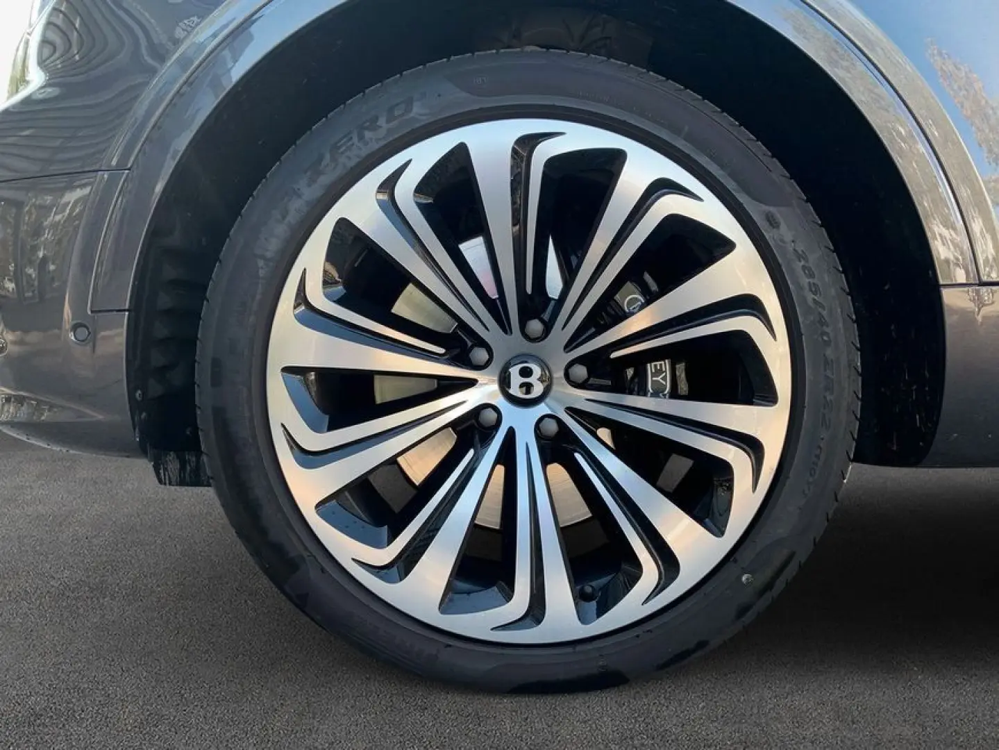 New Bentayga EWB V8 Azure First Edition