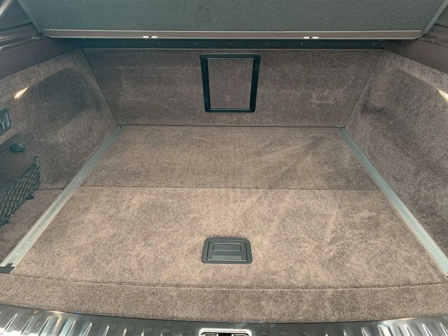 New Bentayga EWB V8 Azure First Edition