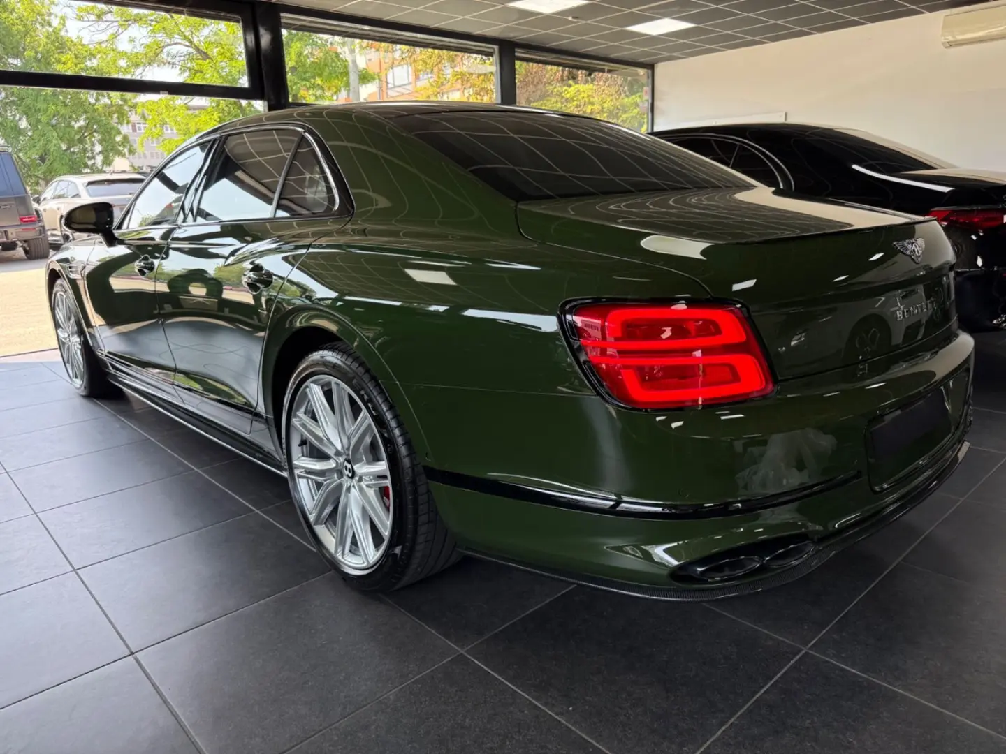 Flying Spur S V8- Carbon- B&O- Pano