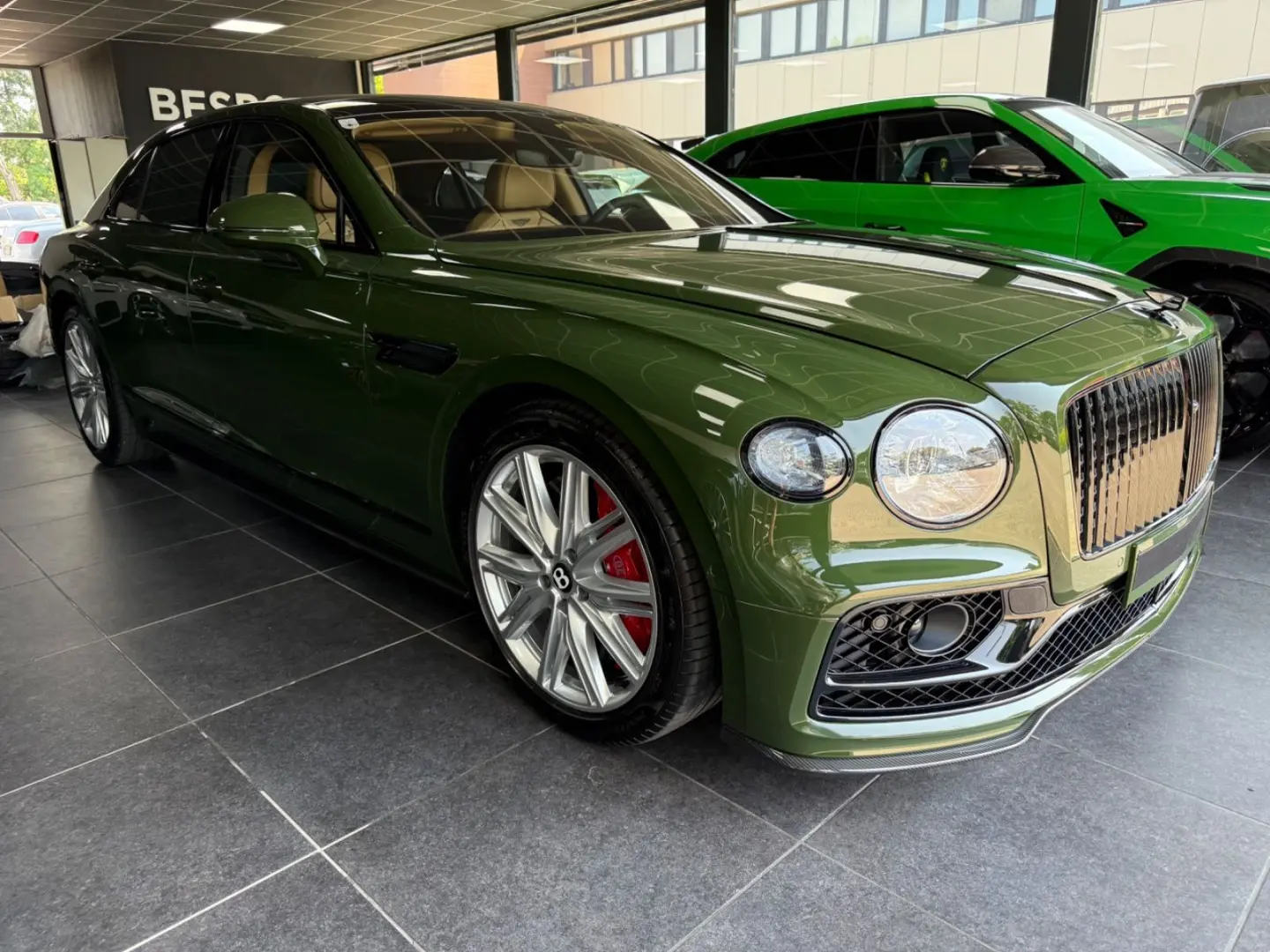 Flying Spur S V8- Carbon- B&O- Pano