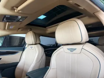 Flying Spur S V8- Carbon- B&O- Pano