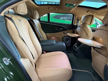 Flying Spur S V8- Carbon- B&O- Pano