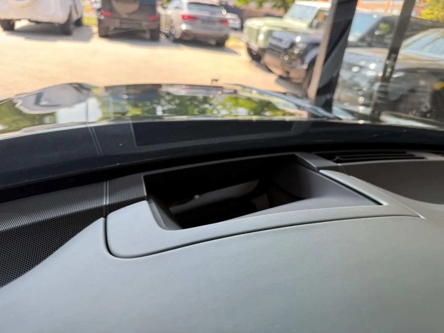 Flying Spur S V8- Carbon- B&O- Pano