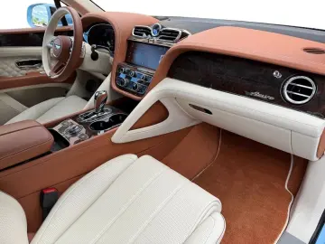 Bentayga  Azure °PANO°HUD°360°MEM°NAIM°ACC°SOFT°