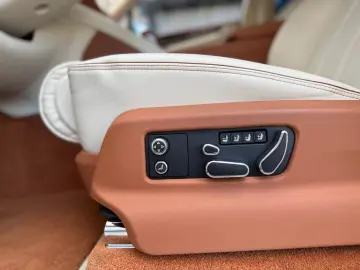 Bentayga  Azure °PANO°HUD°360°MEM°NAIM°ACC°SOFT°