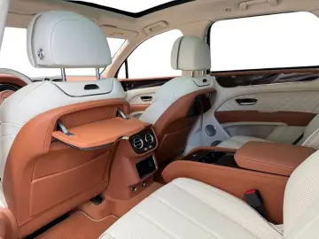 Bentayga  Azure °PANO°HUD°360°MEM°NAIM°ACC°SOFT°