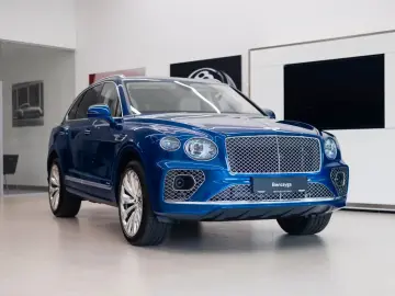 Bentayga 4.0 V8 Azure  Naim   Sport Exhaust