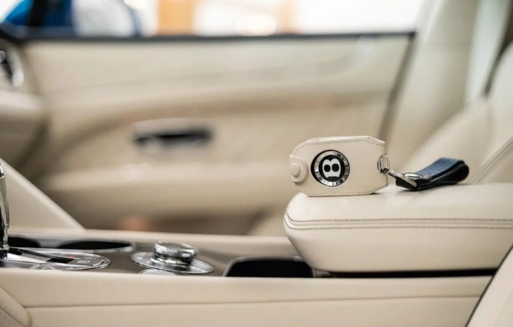 Bentayga 4.0 V8 Azure /Naim / Sport Exhaust
