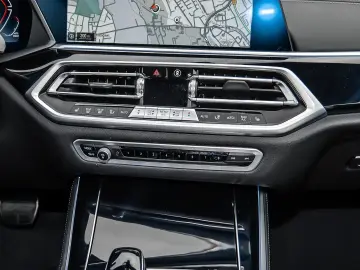 BMW X5 xDrive30d M Sport Laser Pano SoftClose AHK