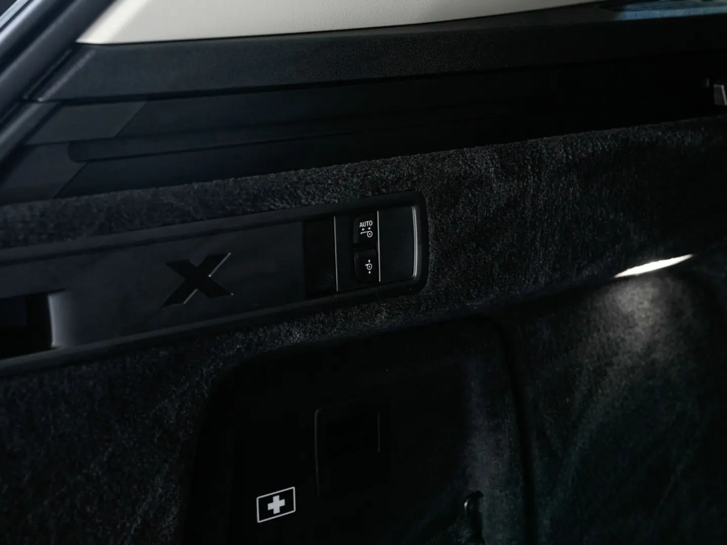 X5 xDrive 30d Panorama 360K 21LM Belüftung